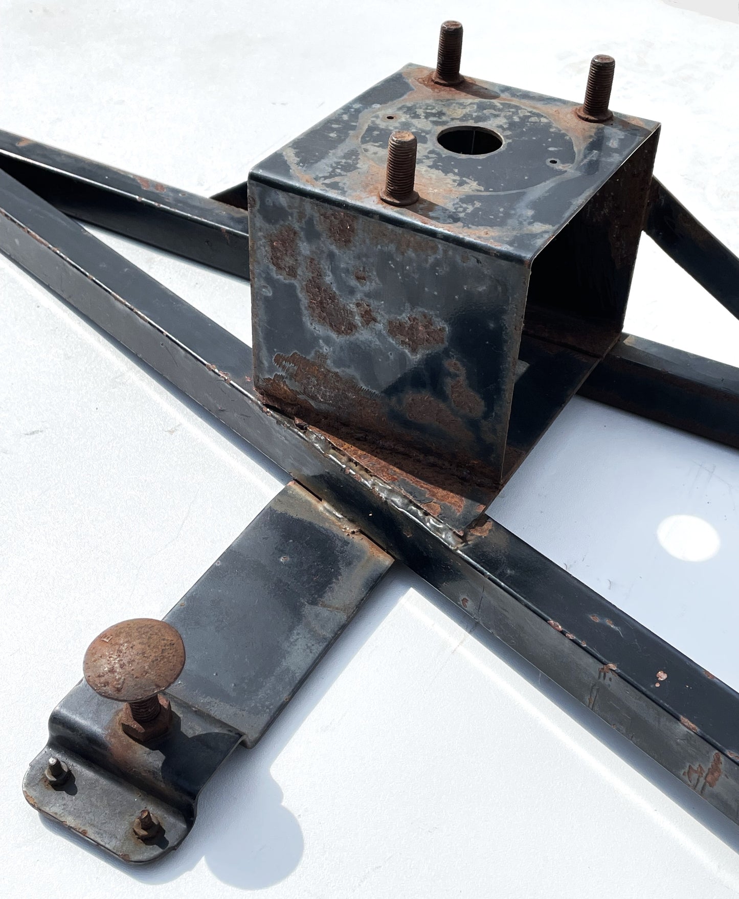 Porta llantas de repuesto de fábrica Jeep CJ CJ7 CJ8 abatible SIN SOPORTES 