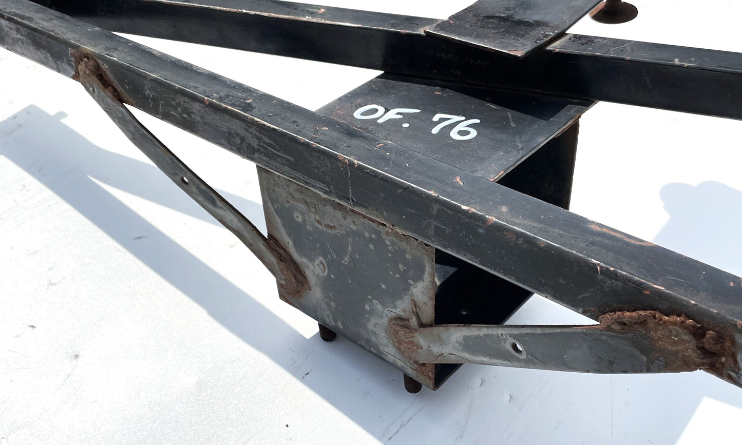 Porta llantas de repuesto de fábrica Jeep CJ CJ7 CJ8 abatible SIN SOPORTES 