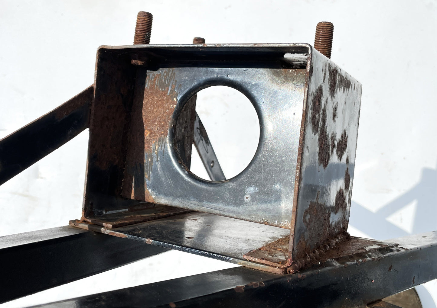 Porta llantas de repuesto de fábrica Jeep CJ CJ7 CJ8 abatible SIN SOPORTES 