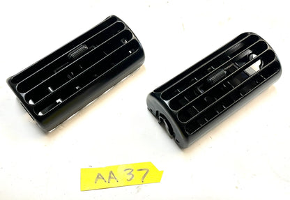 Jeep TJ center bezel vents 97-02 Wrangler left right vent FREE SHIPPING