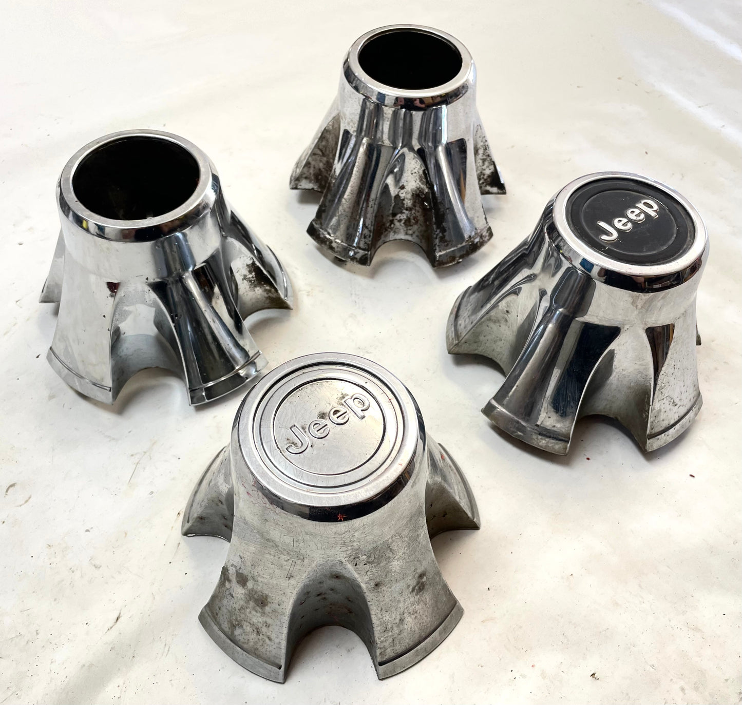 Jeep CJ center caps CJ5 CJ7 FACTORY chrome wheel Centers Laredo cap FREE SHIP