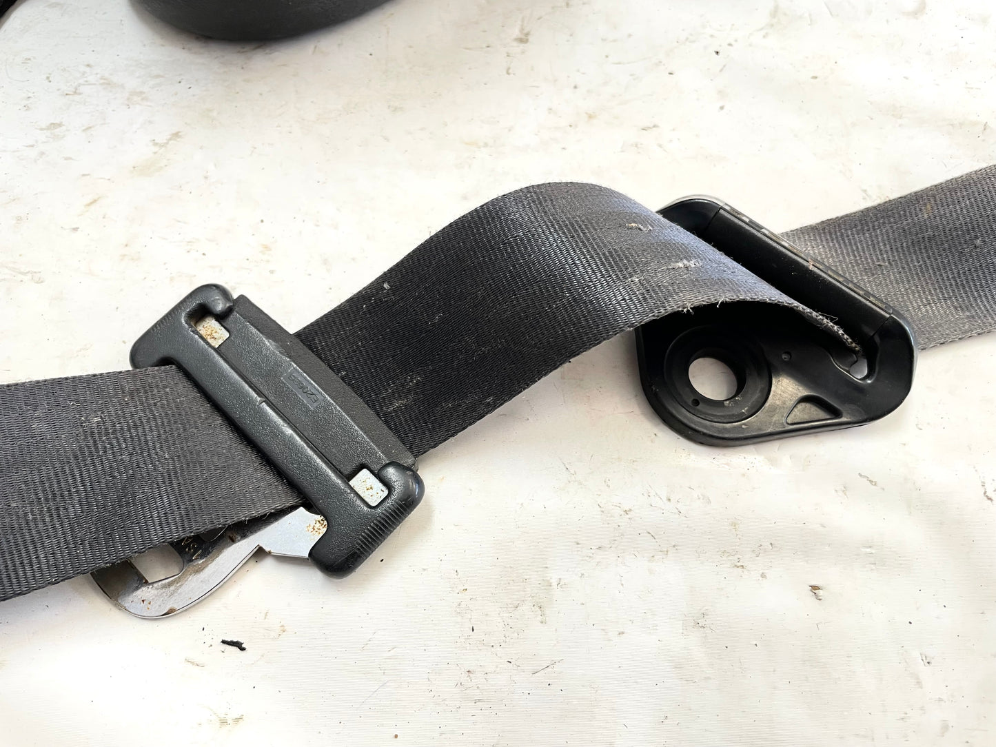 Jeep YJ Wrangler front seat belt shoulder harness Passenger Right fits 92-95