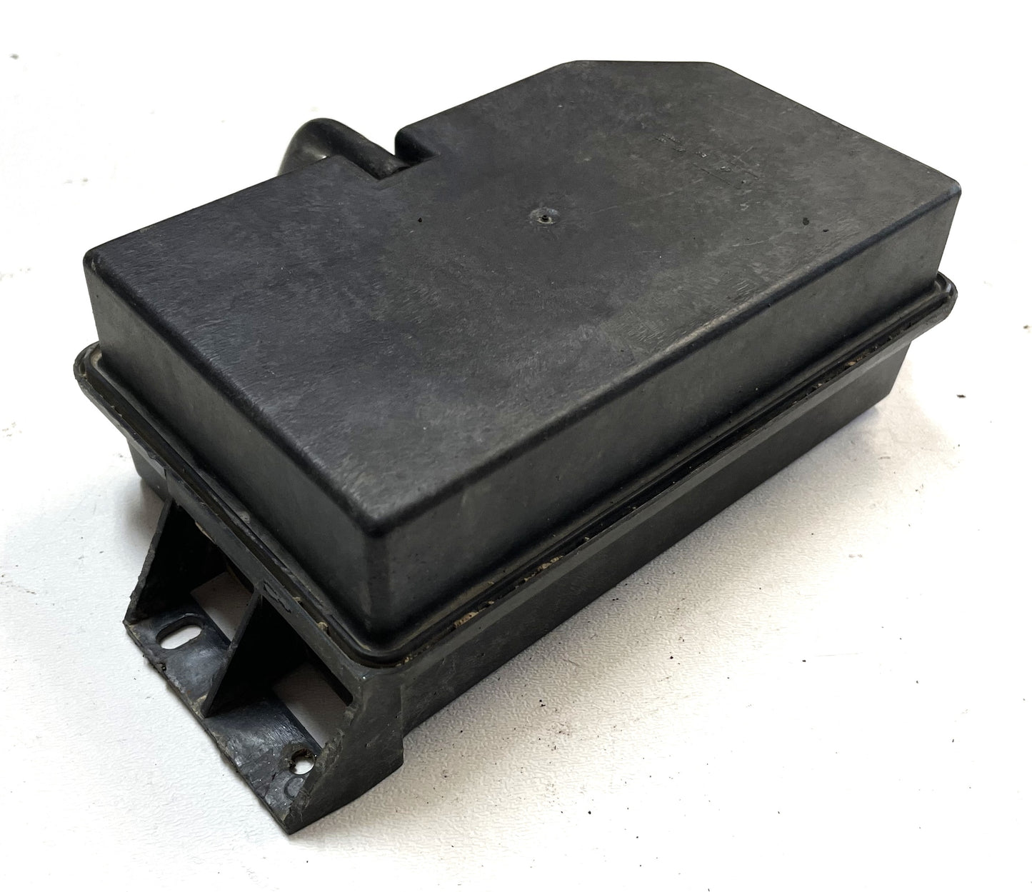 Jeep TJ Wrangler Vacuum Cruise Control Canister 55035614