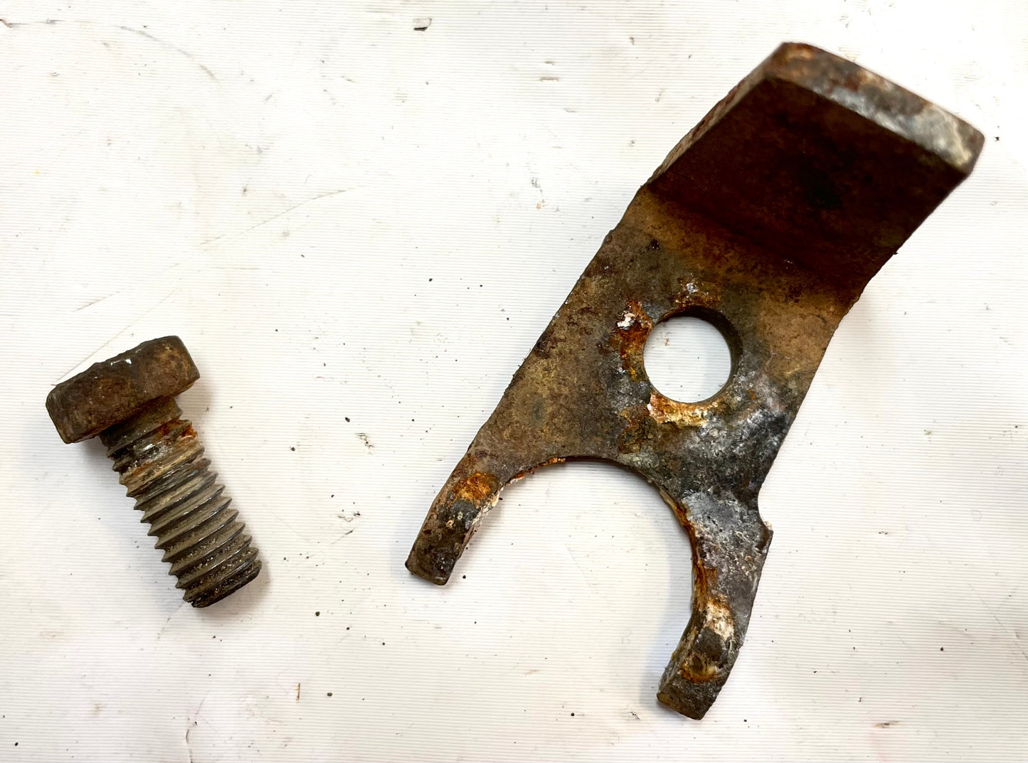 Jeep V8 distributor clamp  CJ5 CJ7 CJ8 YJ 304 360 401 AMC J10 Cherokee