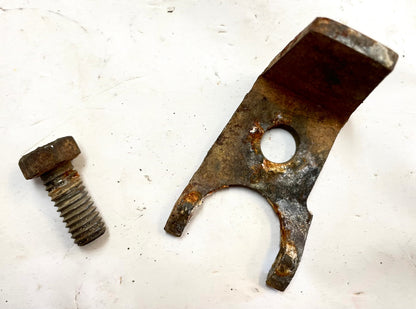 Jeep V8 distributor clamp  CJ5 CJ7 CJ8 YJ 304 360 401 AMC J10 Cherokee