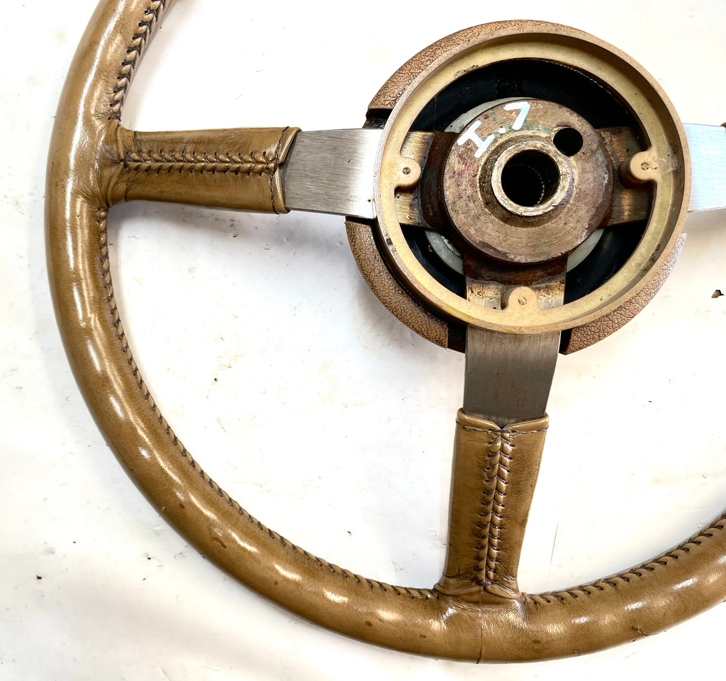 Jeep XJ Cherokee YJ Wrangler tan steering wheel factory leather FREE SHIPPING