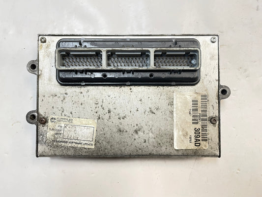 Computadora Jeep TJ Wrangler 97 P56041309AD ECM 4 cilindros 2.5 automático 
