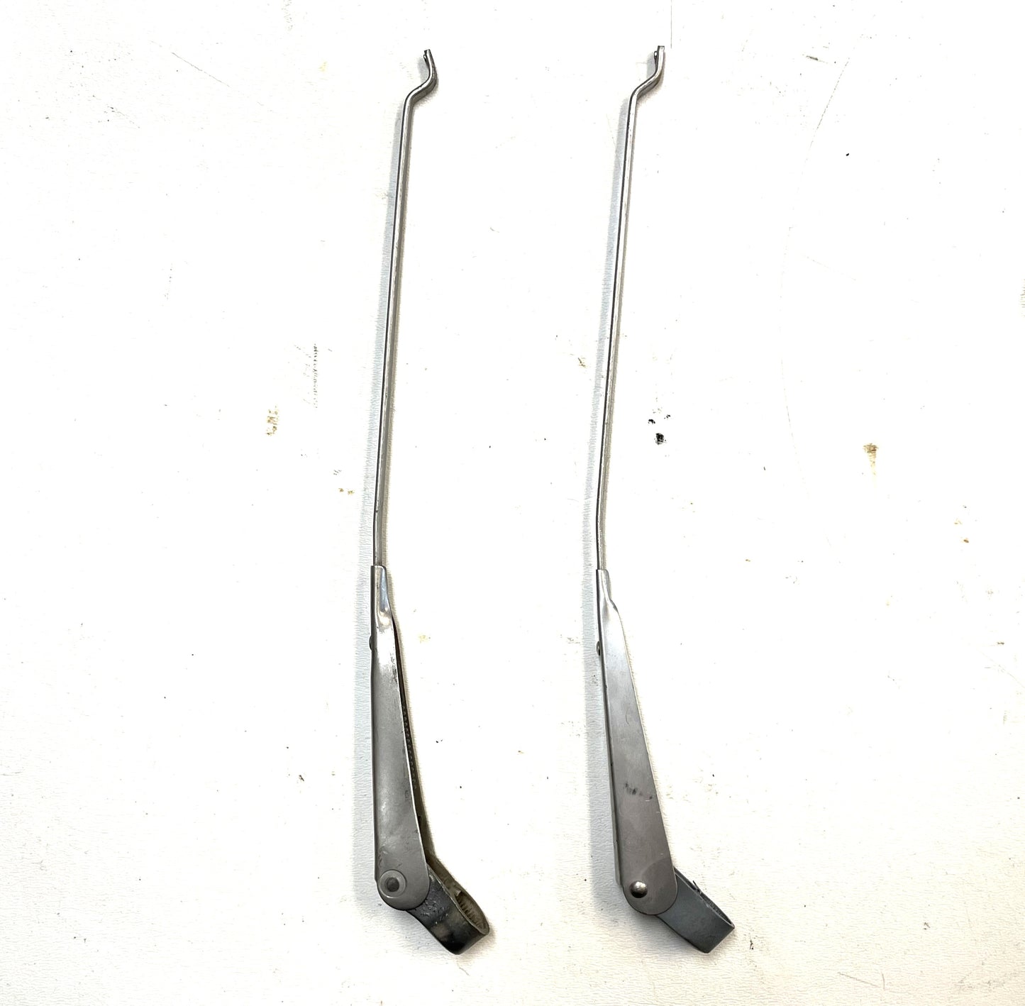 Brazos de limpiaparabrisas para Jeep Cj5 Cj7 Cj8 76-86, par usado