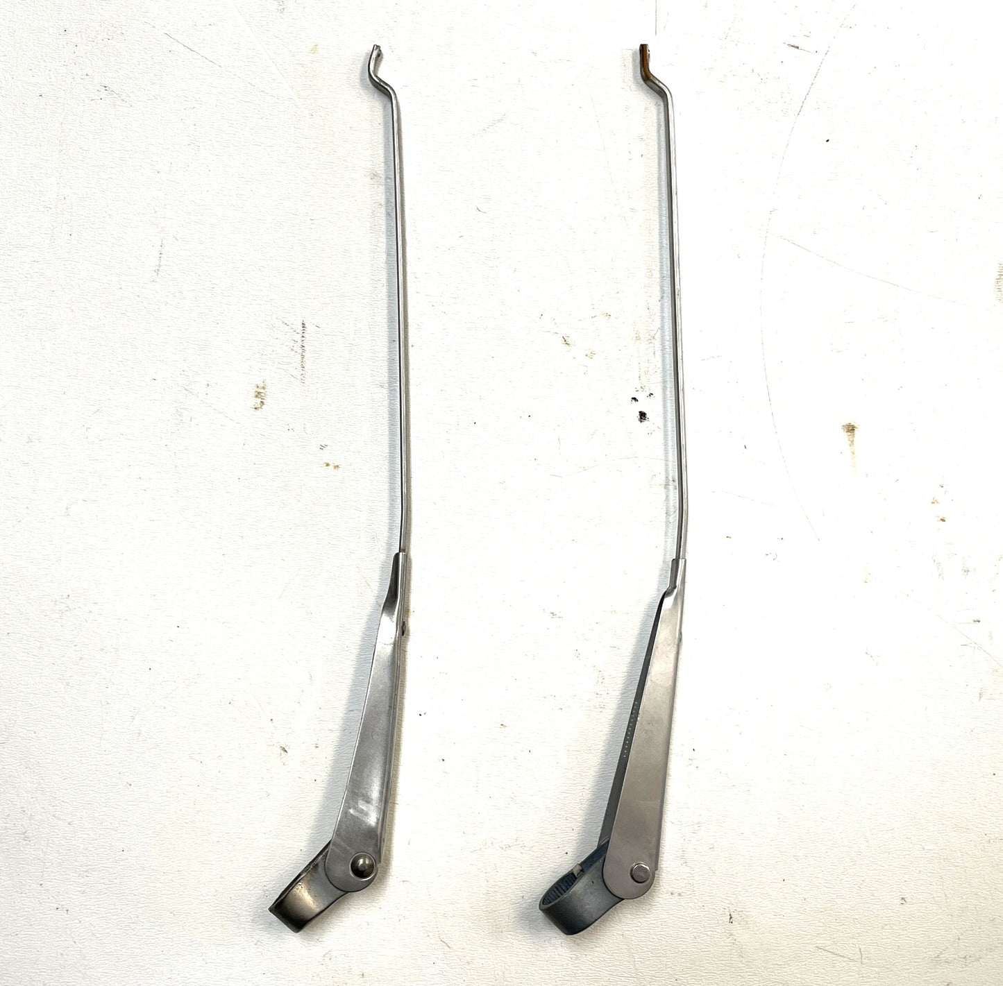 Brazos de limpiaparabrisas para Jeep Cj5 Cj7 Cj8 76-86, par usado