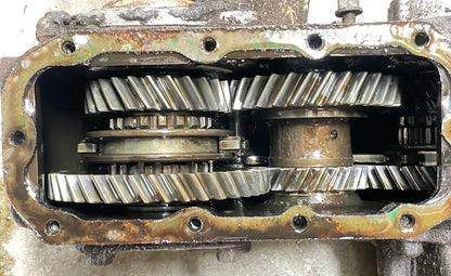 Dana 300 transfer case Jeep CJ5 CJ7 CJ8 CJ FREE SHIPPING 5364854