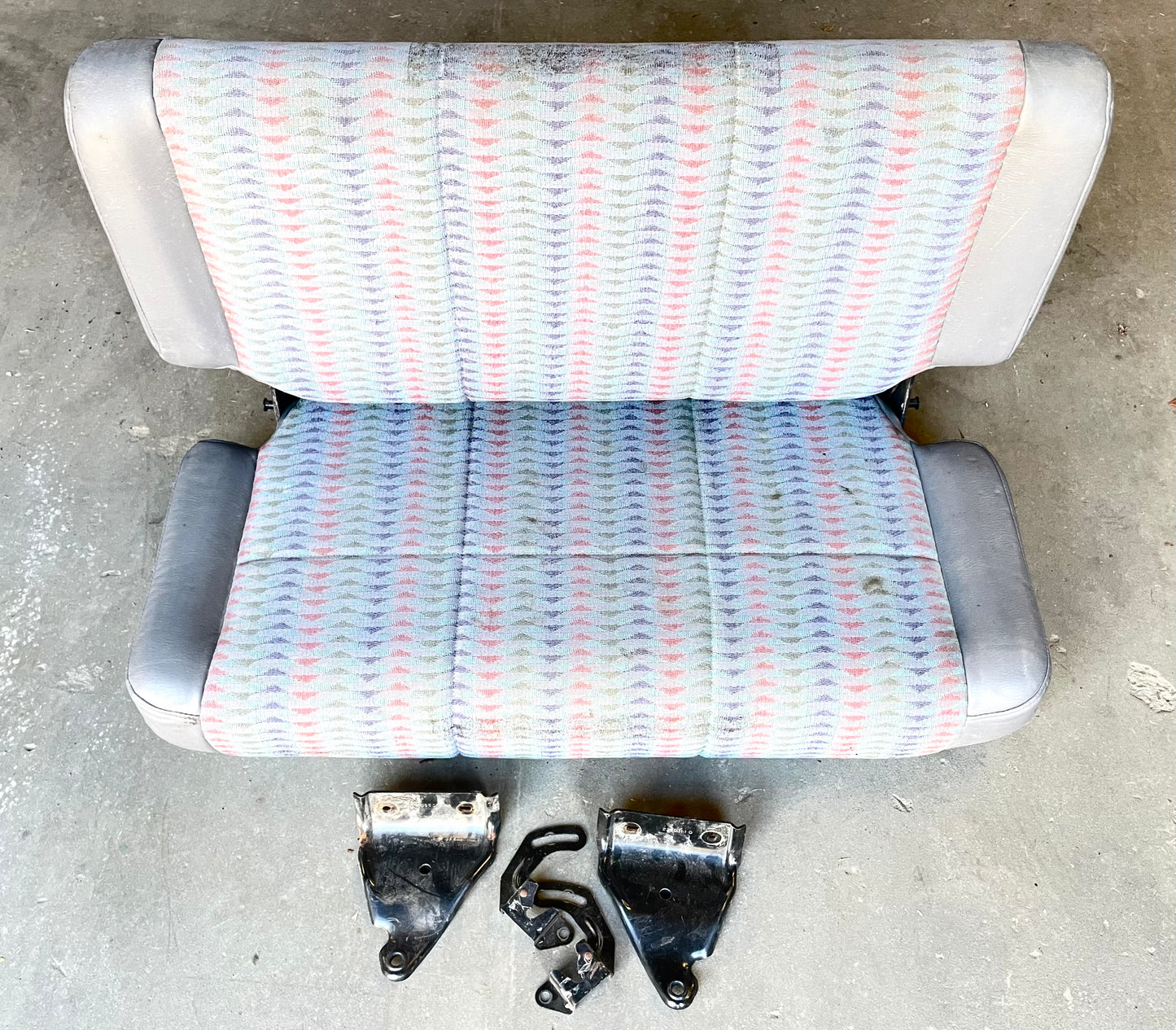 Jeep TJ Wrangler back Seat with brackets Grey factory folding rear 97-02 Gray