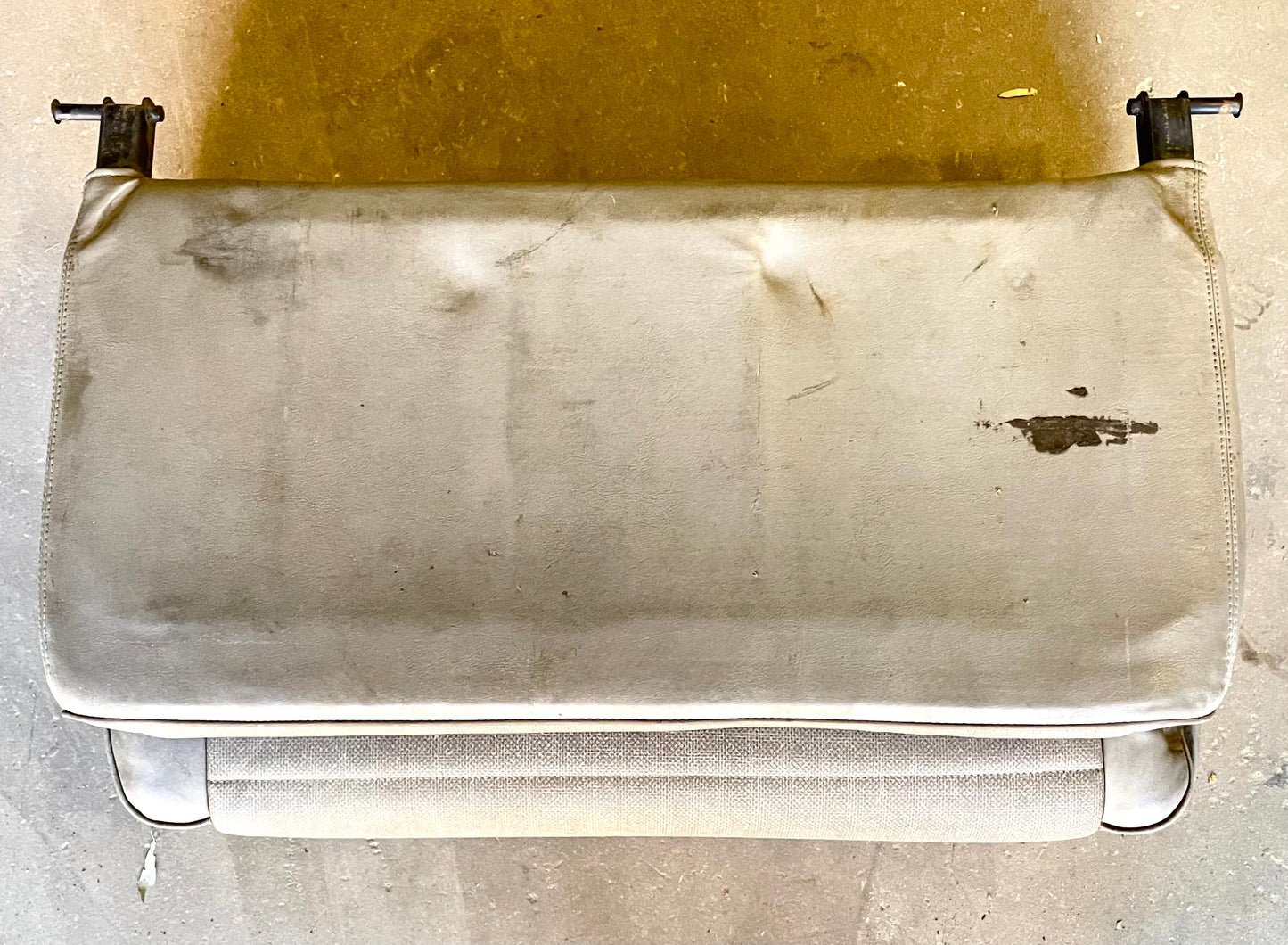 Jeep YJ Wrangler back seat with brackets factory folding CJ7 grey fold n tumble