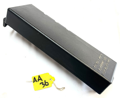 Jeep Wrangler YJ 91-95 Under Hood Fuse Block Relay Panel Cover OEM 56017145 !