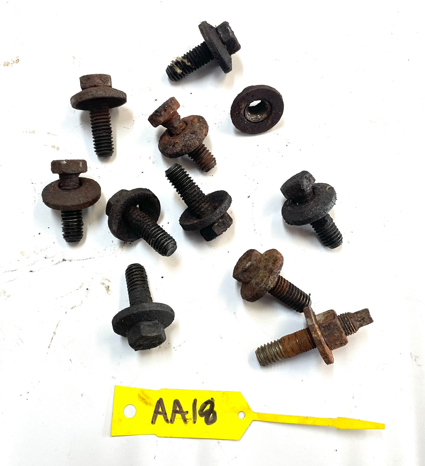 Jeep TJ Wrangler 4.0 six cylinder intake exhaust manifold bolts FREE SHIP !