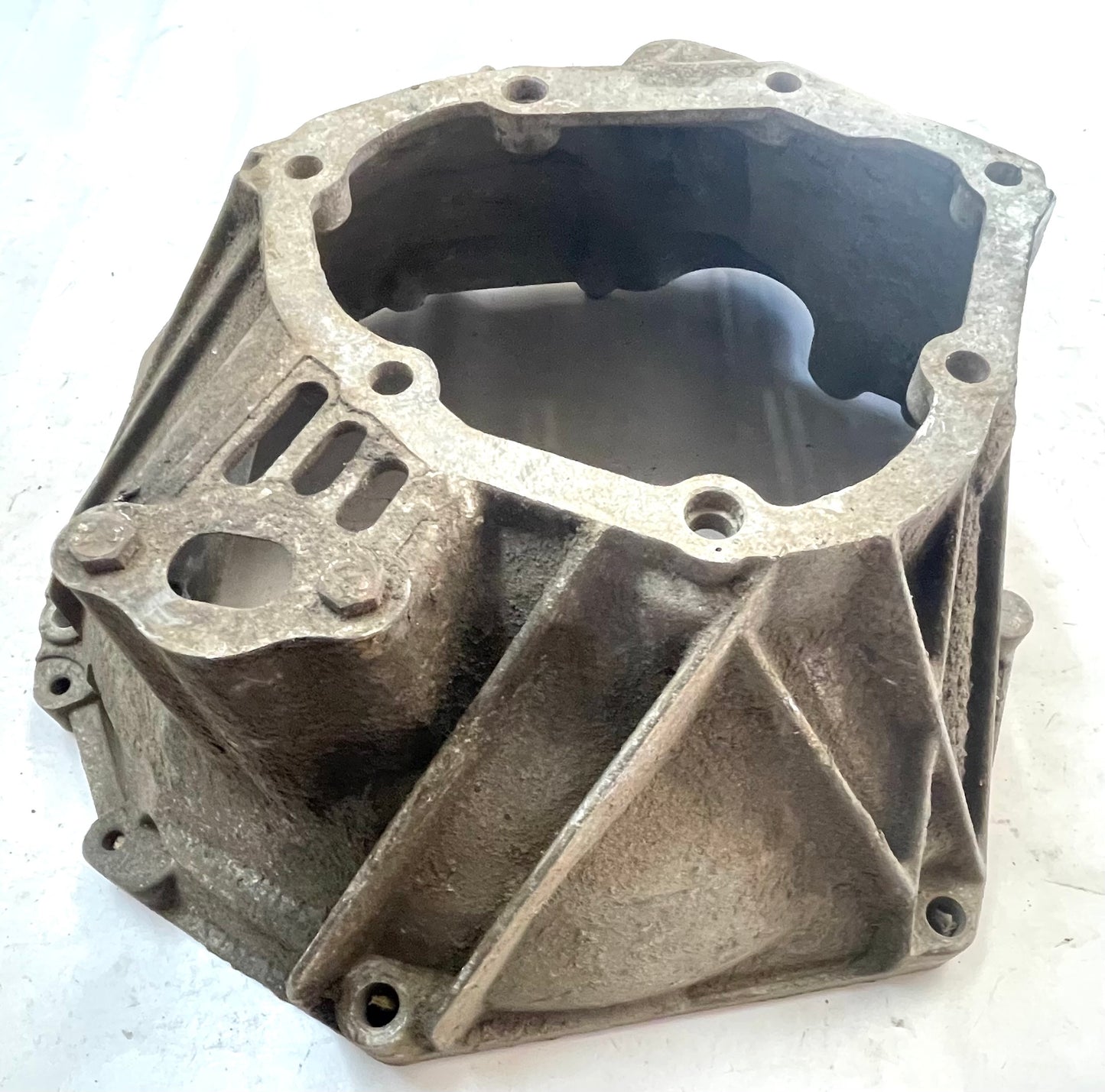 Jeep YJ BA10 bell housing manual transmission 87-89 Wrangler Peugeot 5 Speed