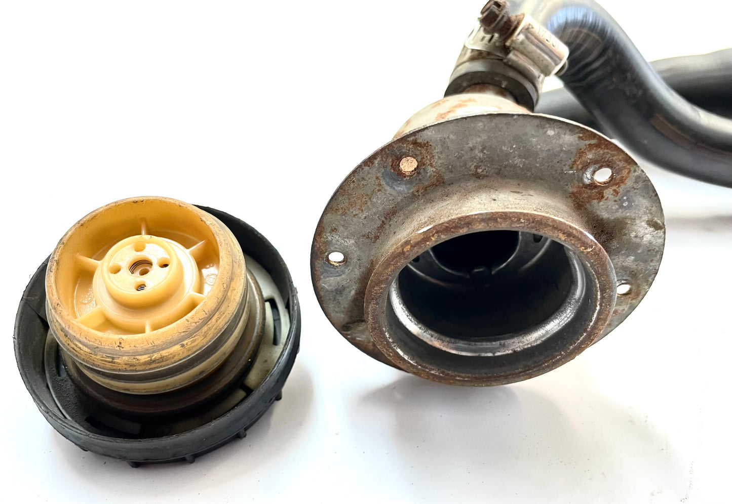 Jeep YJ gas filler neck with hoses 91-95 Wrangler FREE SHIPPING screw cap