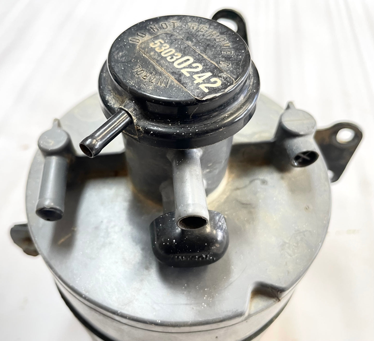 Jeep YJ Charcoal CANISTER with bracket Emissions Vapor Wrangler 53030242 Evap!!