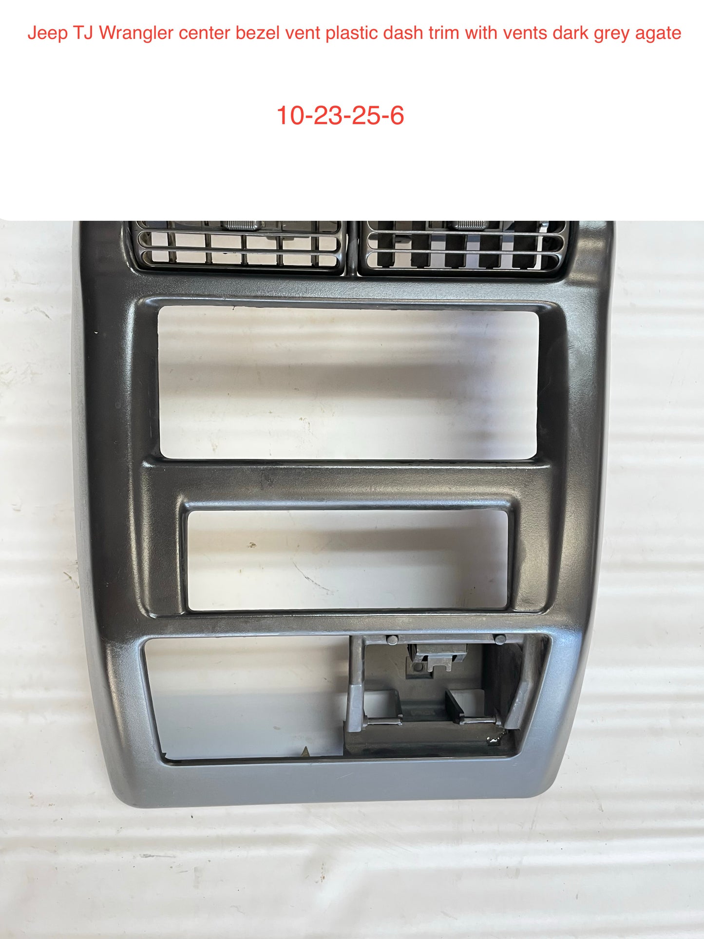 Jeep TJ Wrangler center bezel vent plastic dash trim with vents dark grey agate