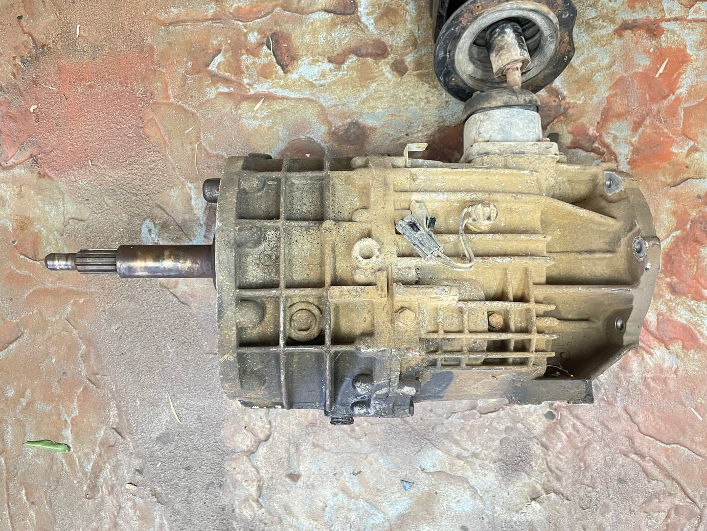 Jeep Wrangler TJ NV3550 manual Transmission 52104388AC five speed 4.0 six cyl.