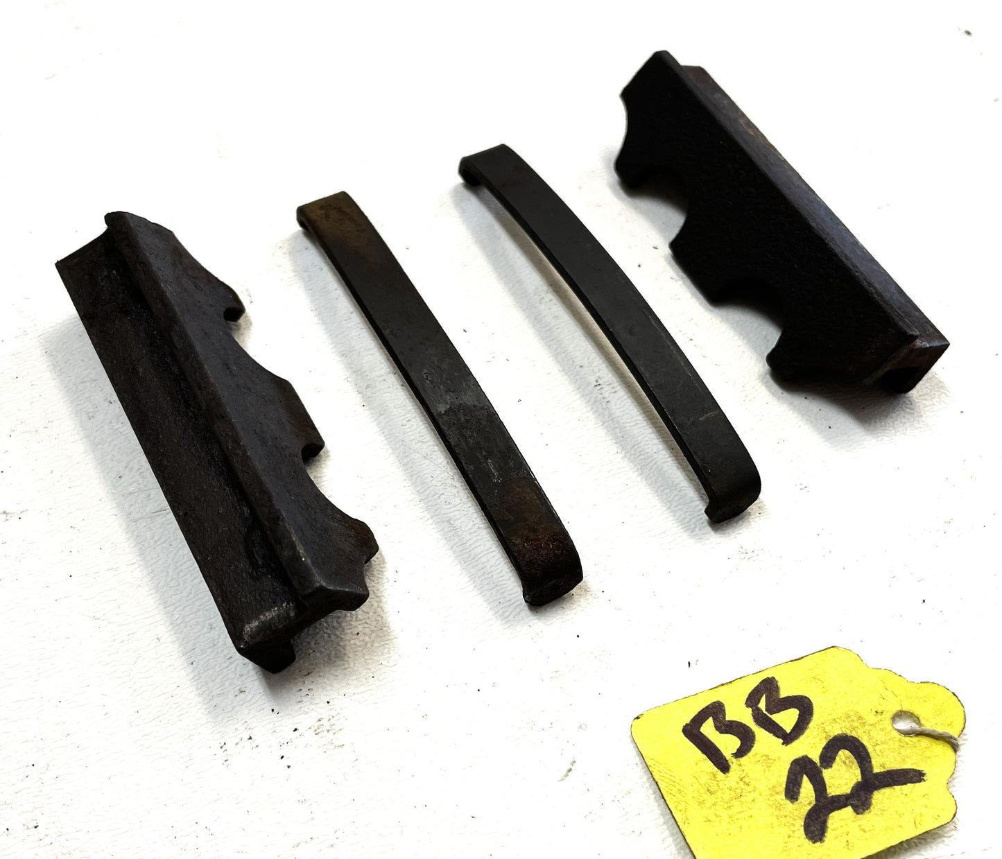 Jeep CJ Disc Brake Caliper Retainer Bracket CJ5 CJ7 CJ8 AMC 78-81 Pair