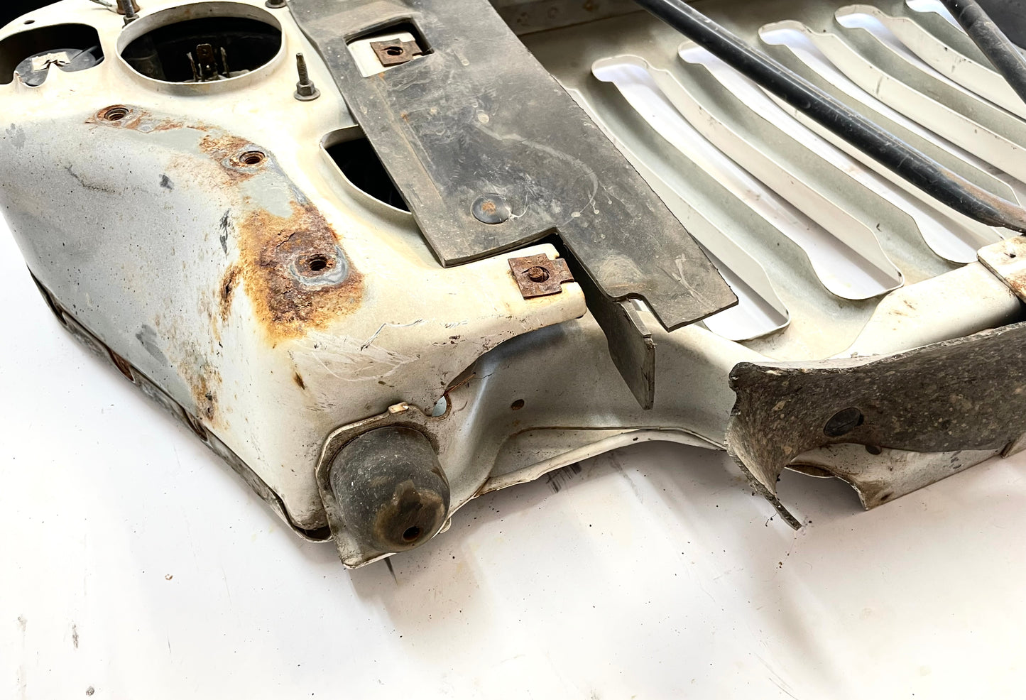 Parrilla Jeep TJ con faros delanteros BLANCA 97-06 Wrangler Grille ENVÍO GRATIS 