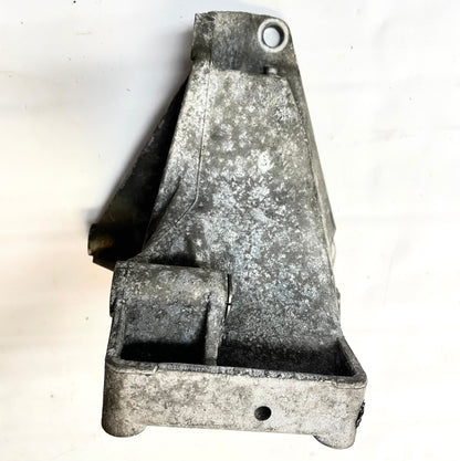 Soporte de montaje del compresor de aire acondicionado del alternador superior del Jeep Wrangler 53007602 YJ 