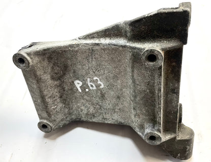 Soporte de montaje del compresor de aire acondicionado del alternador superior del Jeep Wrangler 53007602 YJ 