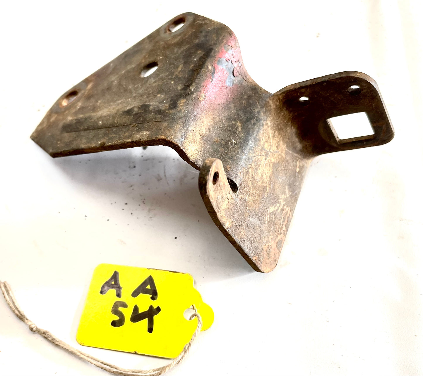 AMC V8 throttle cable bracket 304 360 401 CJ5 CJ7 Cherokee Wagoneer J10 J20