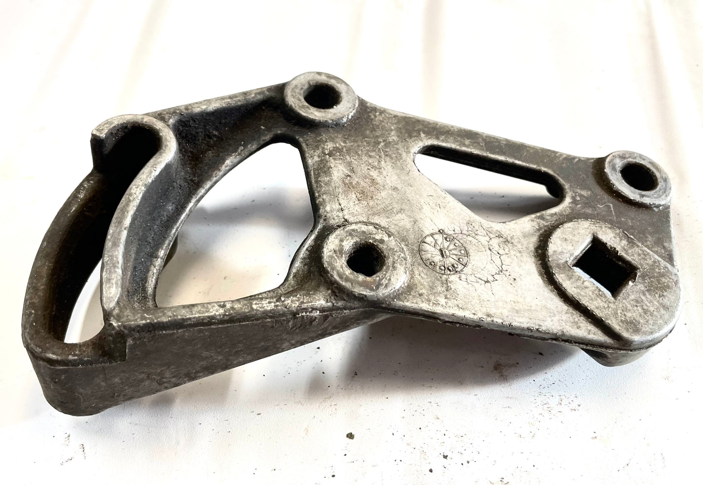 Soporte de bomba de dirección asistida para Jeep YJ 4.2 6 cilindros 3238265 Wrangler 87-90 