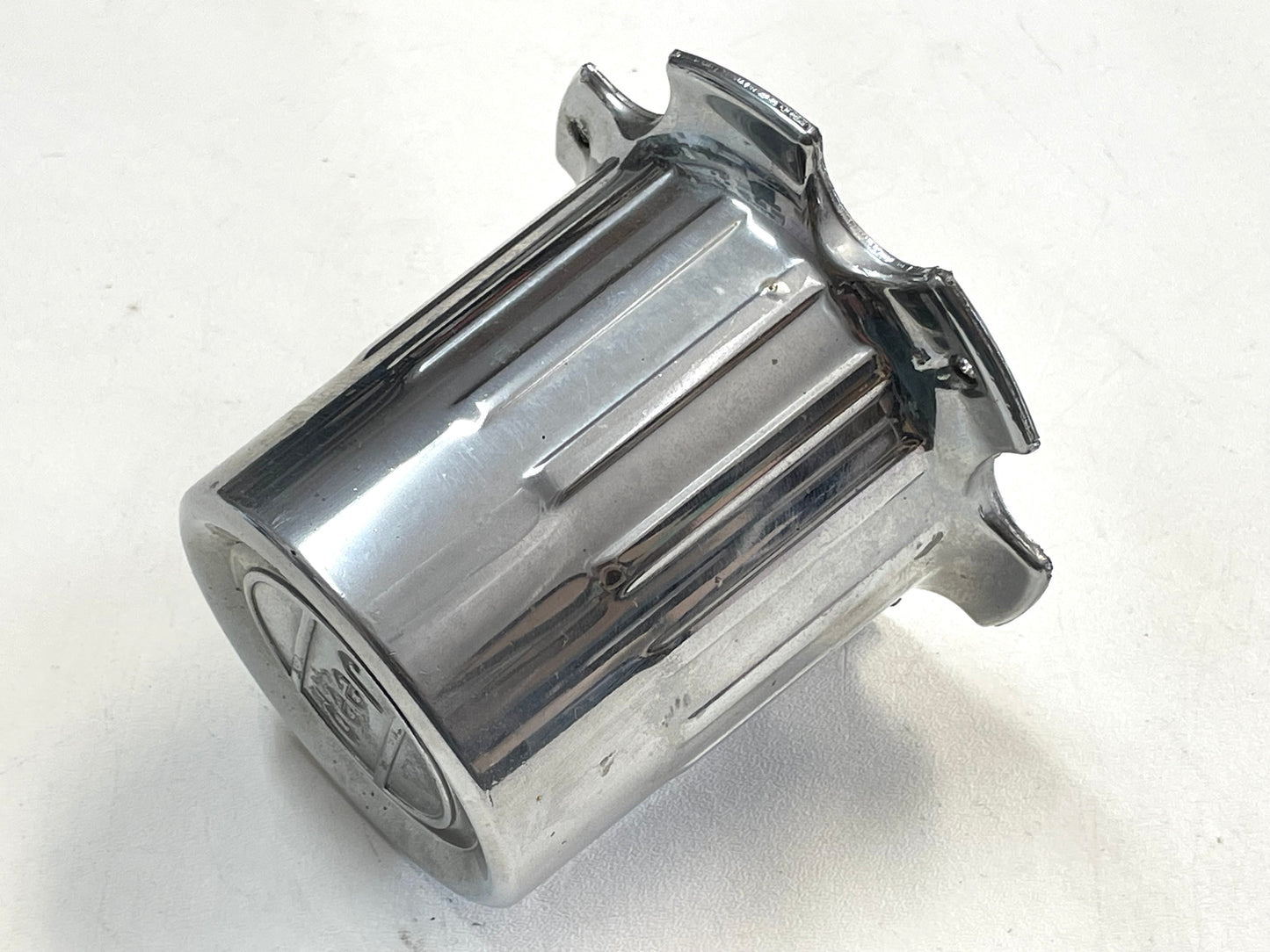 AMC Jeep Cherokee J10 wheel center cap 5361652 chrome 6 lug FREE SHIP