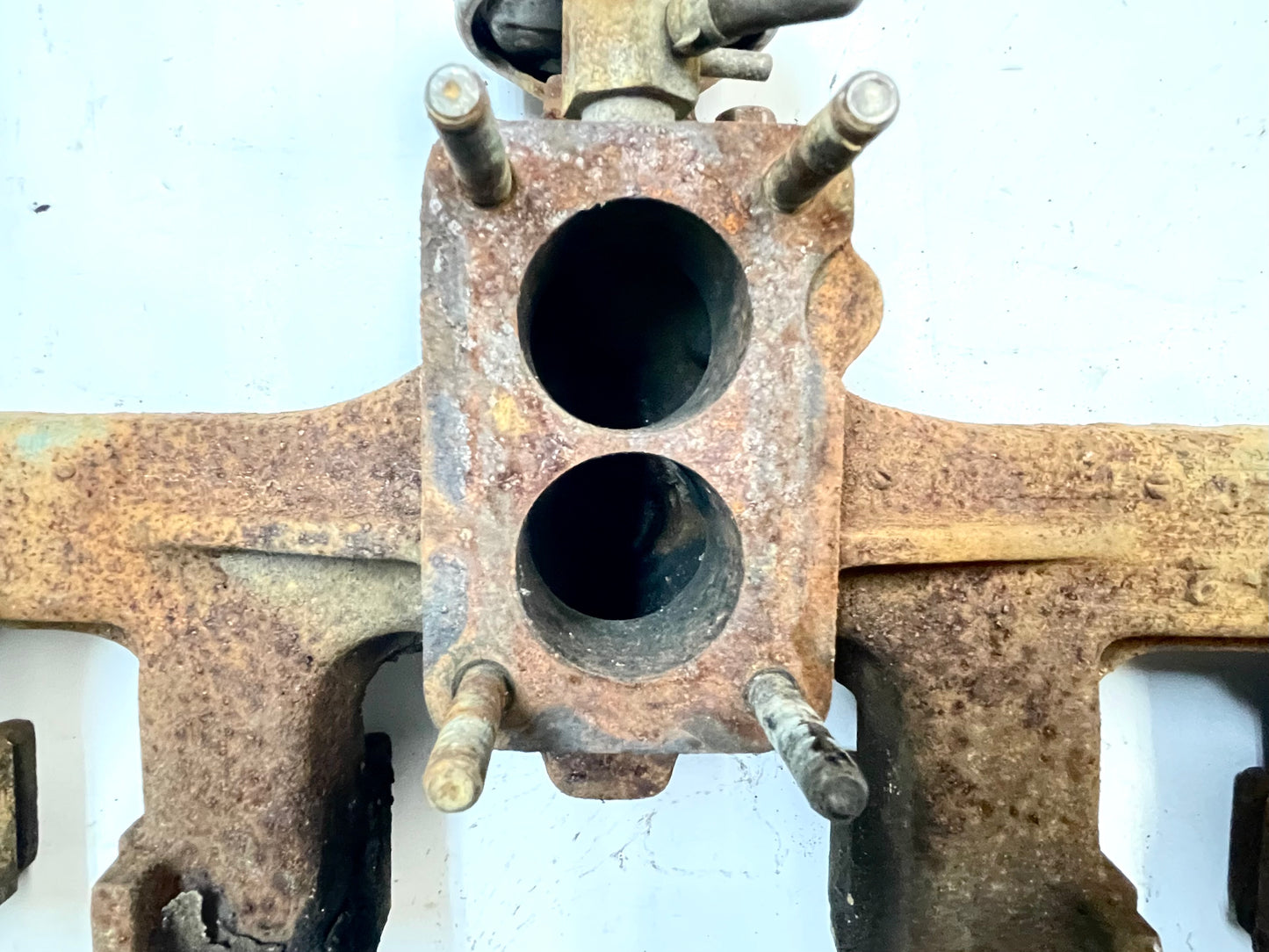 Jeep CJ7 CJ5 4.2 two barrel intake manifold 258 232 6 cylinder AMC J10 Cherokee