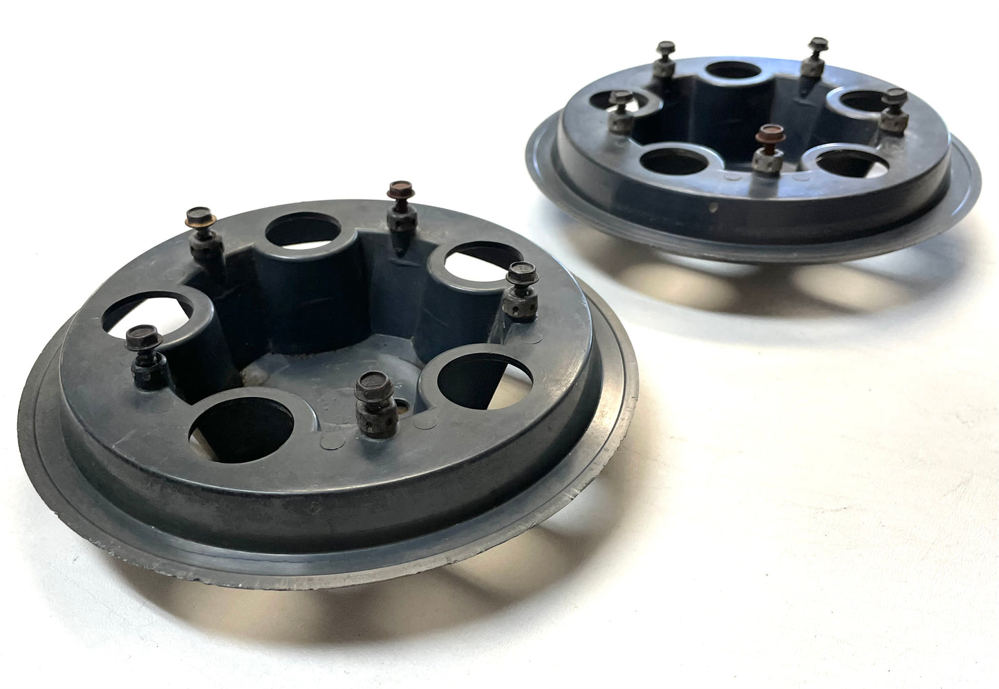 Jeep YJ Wrangler XJ Cherokee Center Cap Wheel Hub 15" SF8952-000-153 centers