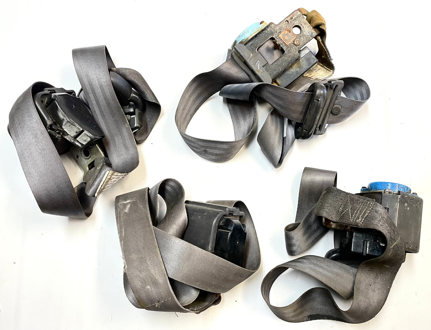 Jeep TJ Front Passenger Seat Belt right side retractor 97-02 Wrangler