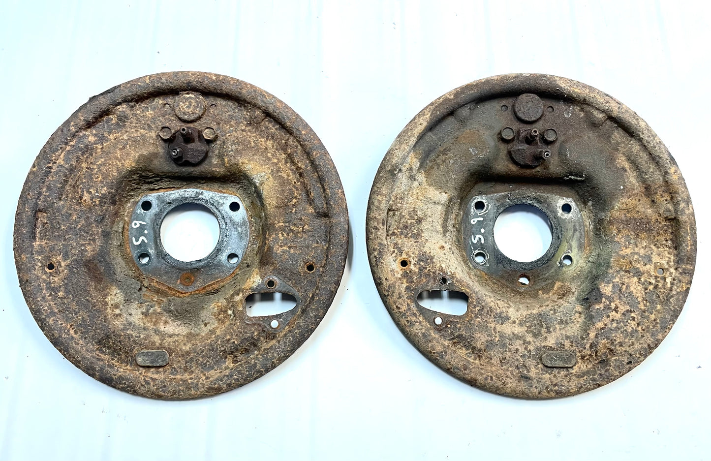 Placas de soporte para tambor de freno Jeep CJ5 CJ7 AMC 20, frenos izquierdo/derecho de 11"