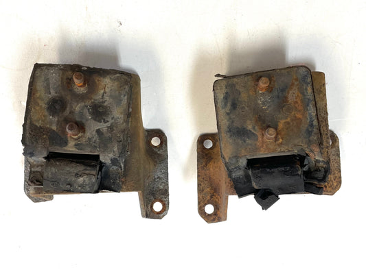 Jeep V8 motor mounts CJ5 CJ7 CJ8 AMC engine side 304 360 401 mount FREE SHIP