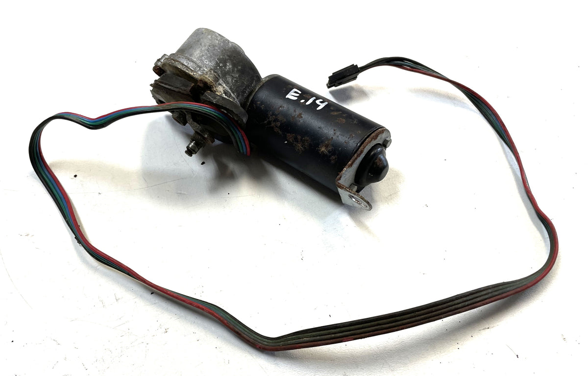 Motor limpiaparabrisas Jeep CJ compatible con CJ5 CJ7 CJ8 82-86. 4 cables. Probado y funciona. 