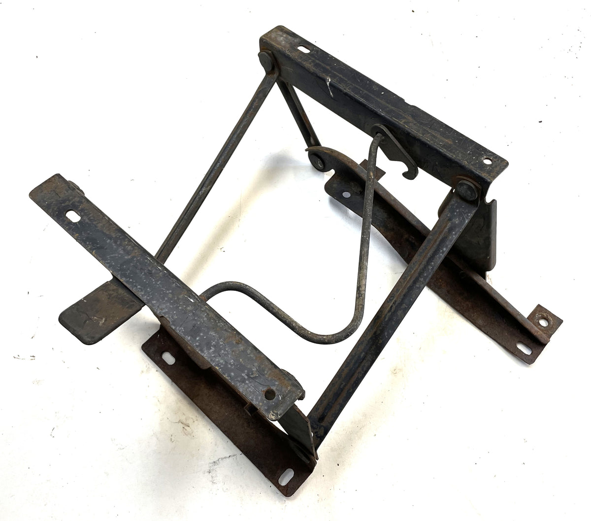 Jeep Driver Side Seat Bracket CJ5 CJ7 CJ8 YJ Wrangler LEFT  fits 76-95 folding