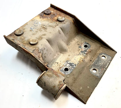 Jeep TJ Transmission Mount Plate Bracket 4 cylinder 2.5 AX5 97-02 Wrangler!