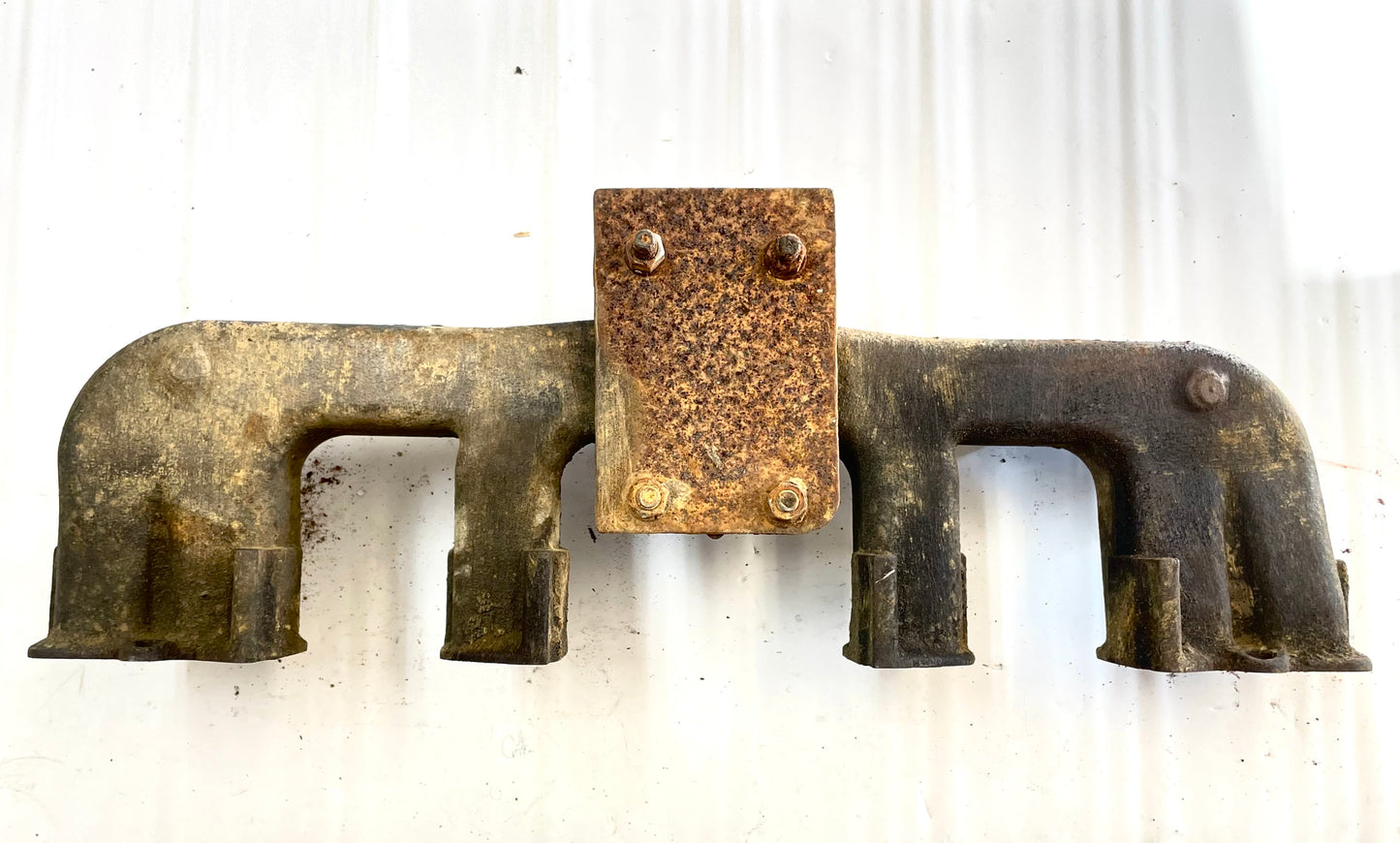 Jeep six cylinder 1 barrel  intake manifold CJ5 CJ7 232 258 3191690 carb 4.2