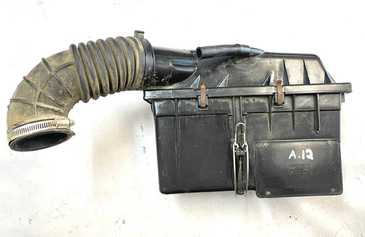 91-95 Jeep YJ 4.0 Air cleaner filter box Wrangler 6 cylinder factory FREE SHIP