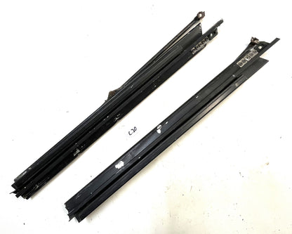 Marcos de las puertas del lado del conductor y del pasajero de fábrica Jeep Yj con barra de tensión ¡LEA EL ANUNCIO!