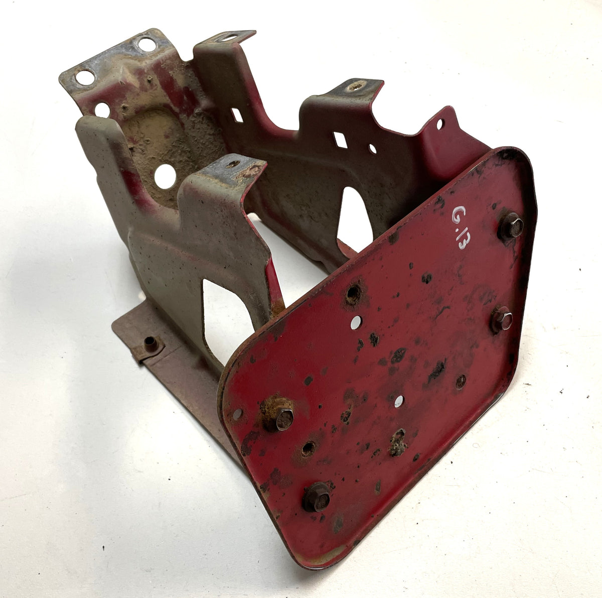 Soporte inferior del guardabarros delantero del Jeep Wrangler TJ con volante a la derecha, lado derecho
