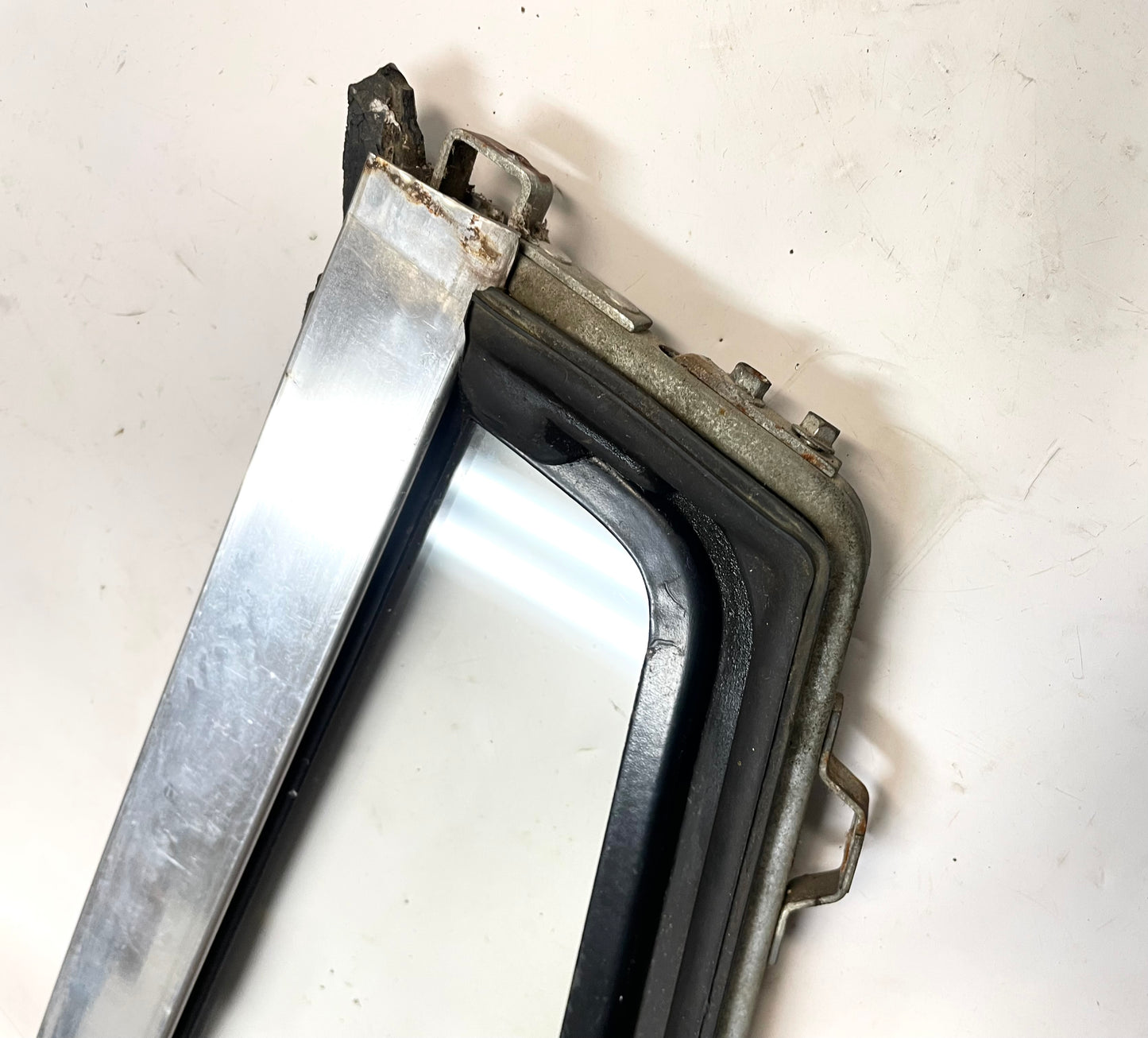 Ventana de ventilación Jeep CJ7 YJ Ala Puerta del conductor izquierda Wrangler Cromado 82-95 ¡LEE EL ANUNCIO! 