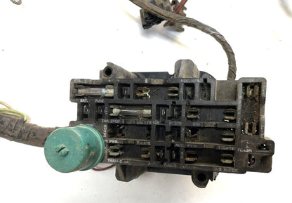 El cableado del arnés de cables debajo del tablero del Jeep CJ5 CJ7 se adapta al bloque de fusibles CJ 76 77 LEER ANUNCIO 