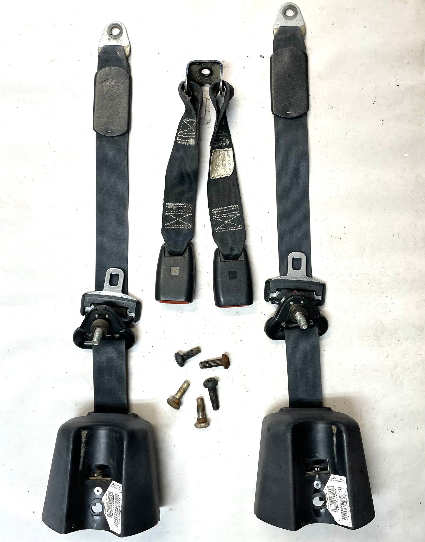 Cinturones de asiento trasero Jeep TJ 03-06, retractor de cinturón de hombro Wrangler, pernos hembra 