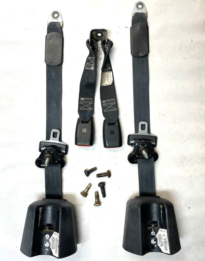 Cinturones de asiento trasero Jeep TJ 03-06, retractor de cinturón de hombro Wrangler, pernos hembra 