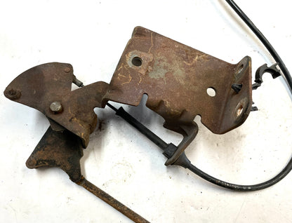 Jeep CJ 6 cylinder throttle linkage with rod 2 barrel carb CJ5 CJ7 258 4.2