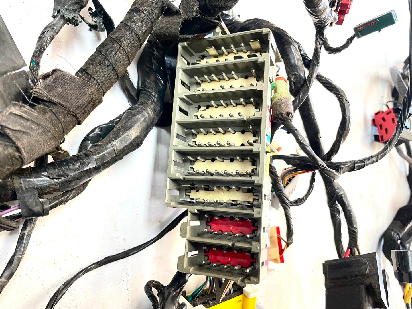 1999 Jeep TJ Wrangler Dash Wiring Harness wire loom P56009508AE 56010104AC