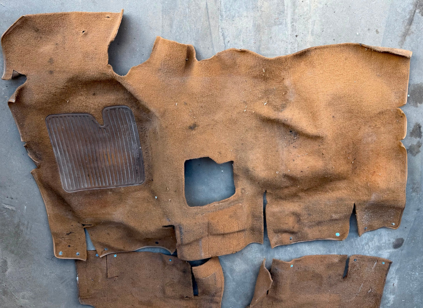 Jeep YJ factory tan carpet fits 87-95 Wrangler FREE SHIPPING