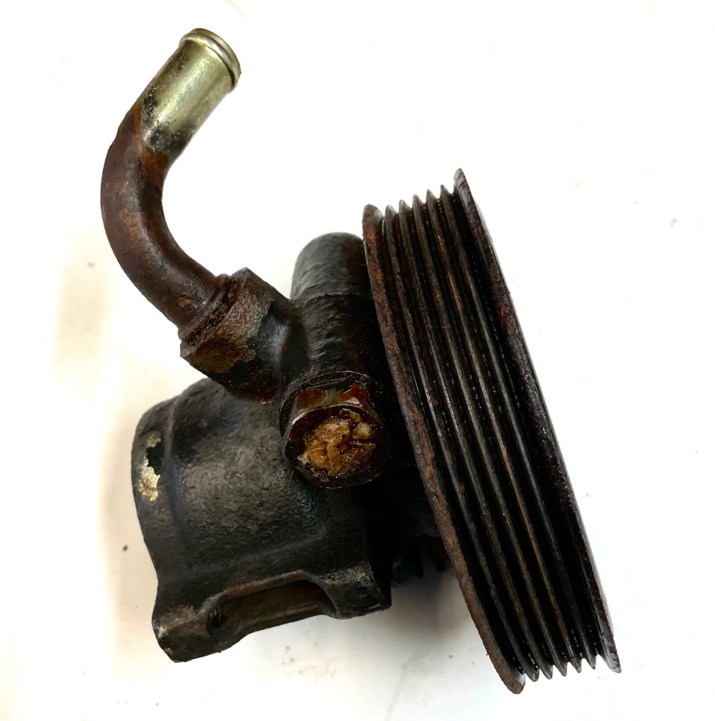 Jeep YJ 4 cylinder power steering pump with pulley 2.5L FREE SHIPPING